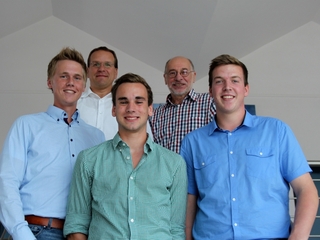 Auf dem Bild von links nach rechts: Daniel Mülders, Dirk Jendrusch, Daniel Flören, Heinz-Günter Schmidt-Herzog, Hendrik Kruß