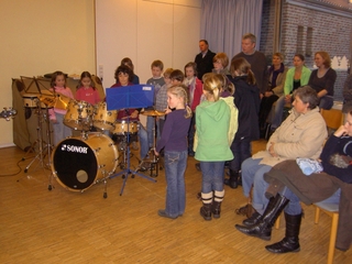 Die Bläserklasse 2012 lädt alle interessierten Kinder und Jugendlichen am Dienstag, dem 29. April 2014, um 15.30 Uhr zu einer offenen Probe ins Wember Pfarrheim ein