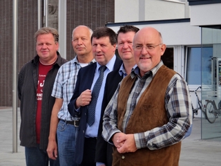 Bürgermeister Ulrich Francken (Bildmitte) mit seiner Führungsmannschaft von links nach rechts Wilhelm Moll-Tönnesen, Johannes Peters, Georg Koenen und Karl Rütten