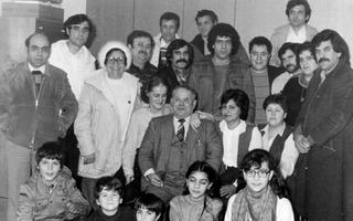 Italian families met each other regularly in the catholic vicarage, 1982 - (Source: Weezer-Uedemer Nachrichten, Photographic impressions 4.2.1982).