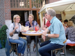 Zum  6. Mal findet am Samstag, dem 4. August 2012, um 18.00 Uhr das Weezer Weinfest in der Alten Schmiede statt